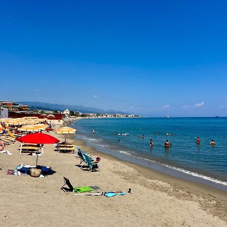 Appartamento Con Accesso Privato Spiaggia Savona Zewnętrze zdjęcie